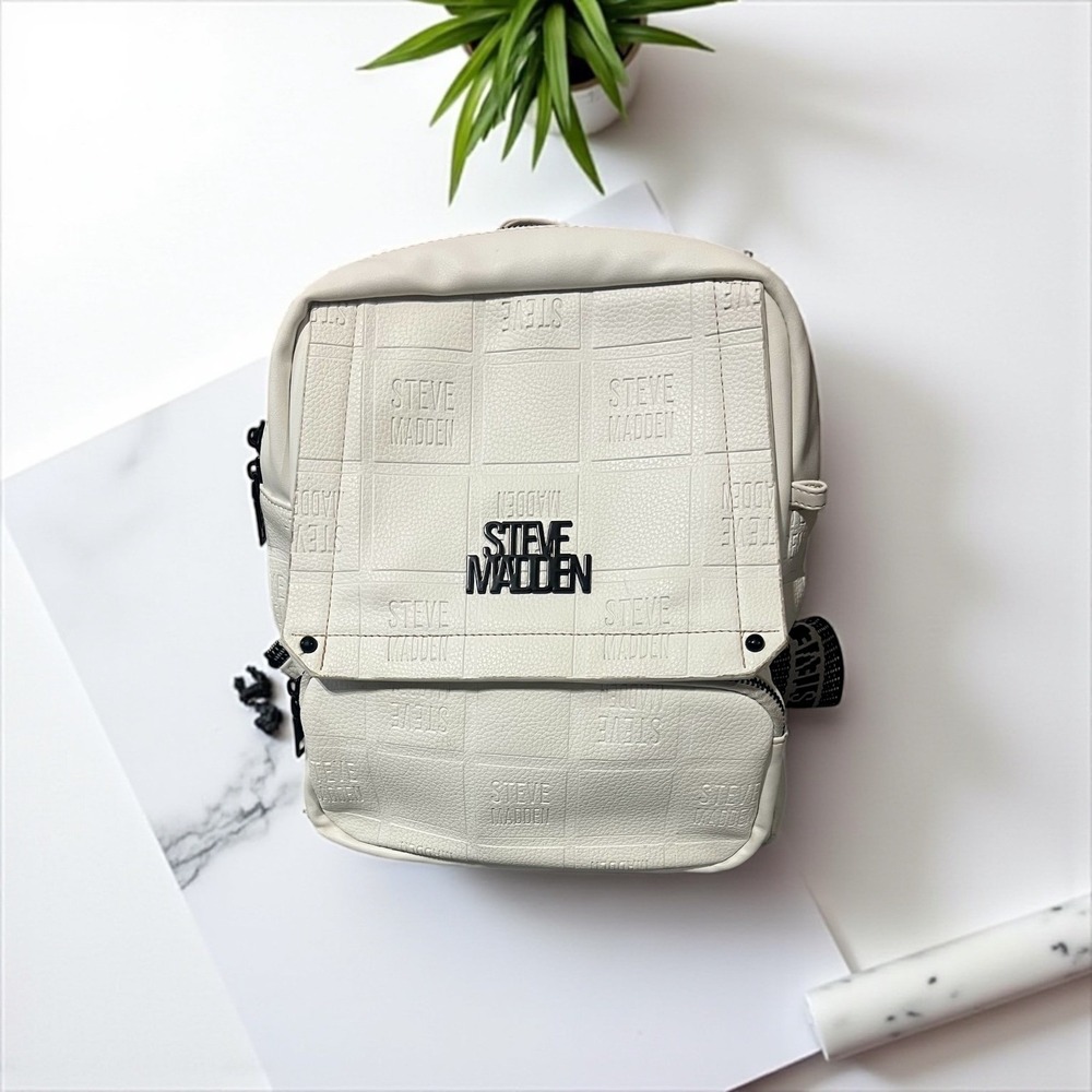 Steve Madden Backpack Purse white embossed logo W/Adjustable Straps Medium‎